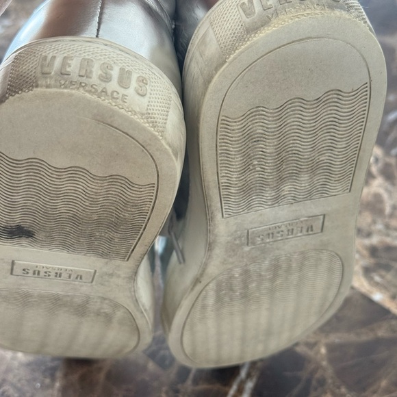 Versus Versace Metallic Sneakers - Picture 5 of 10